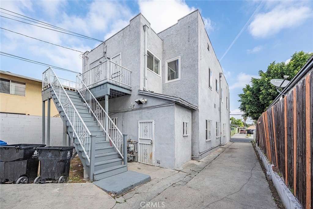 424 W 108th W