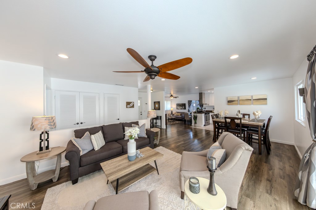 2219 W Coronet Avenue