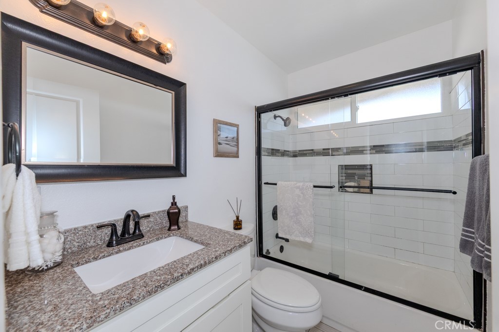 2219 W Coronet Avenue