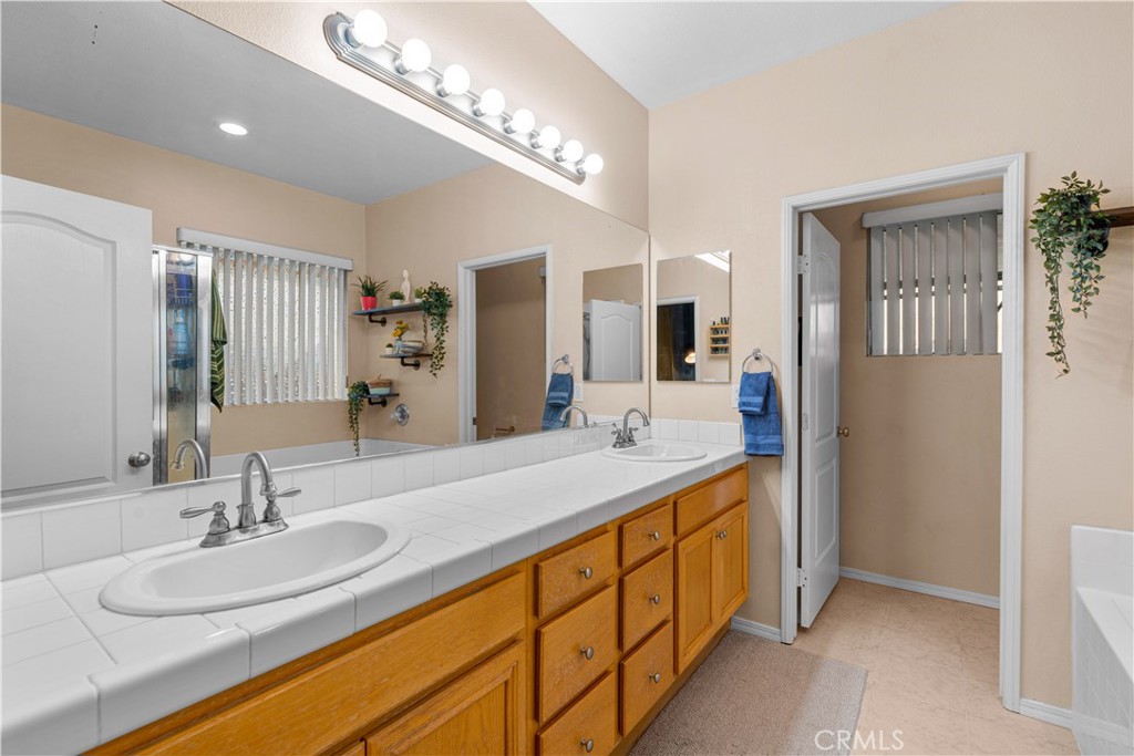 124 Lighthouse Ct.