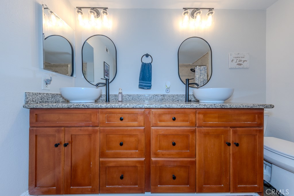 6597 E Camino Vista 2