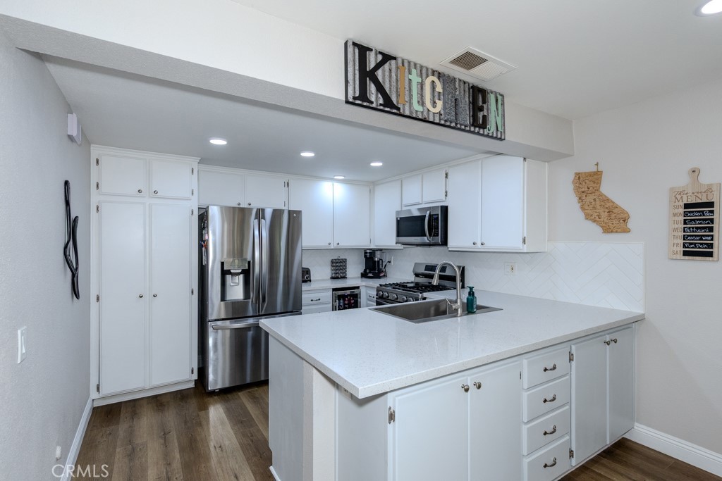 6597 E Camino Vista 2