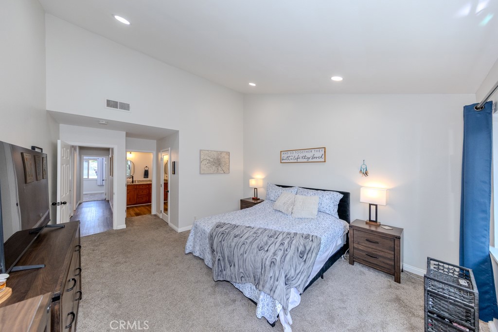 6597 E Camino Vista 2