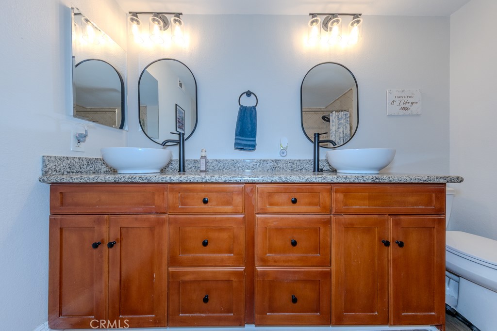 6597 E Camino Vista 2
