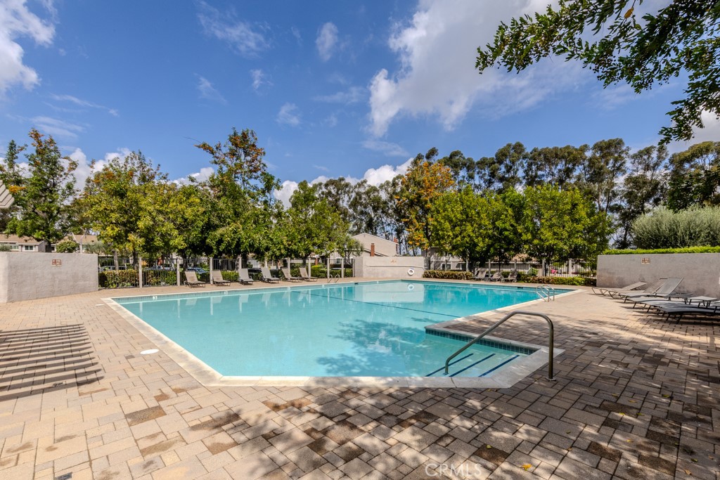 6597 E Camino Vista 2