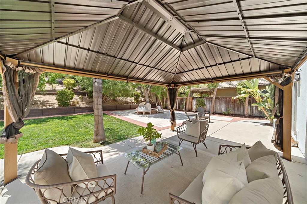 444 Appleby Street