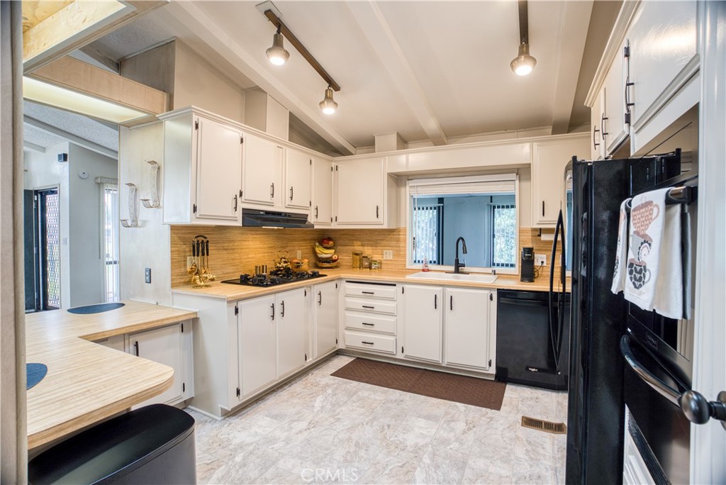 601 N Kirby 524