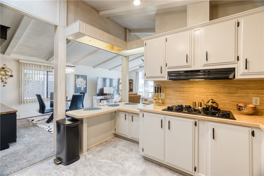 601 N Kirby 524