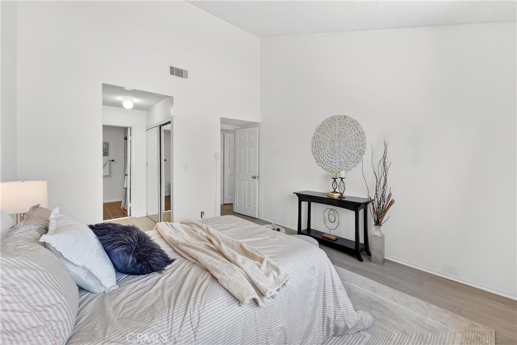 803 E Victoria 138