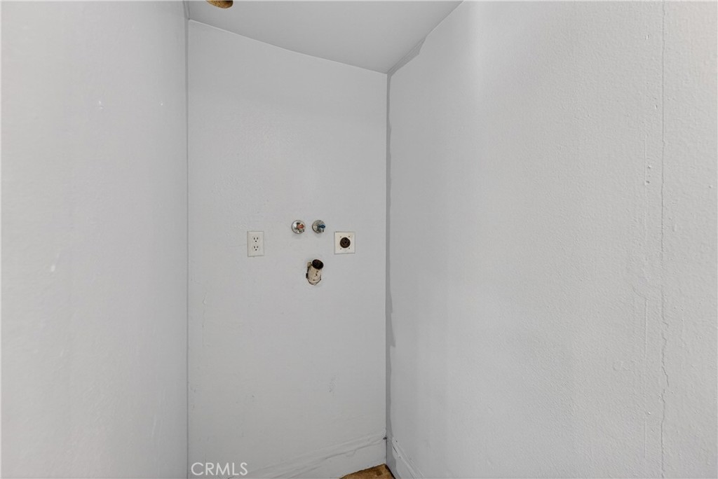 803 E Victoria 138