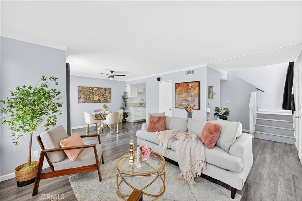 803 E Victoria 138