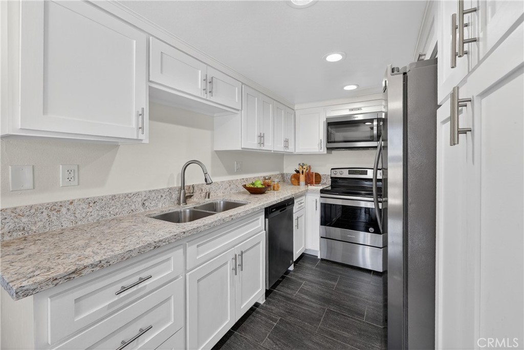 803 E Victoria 138