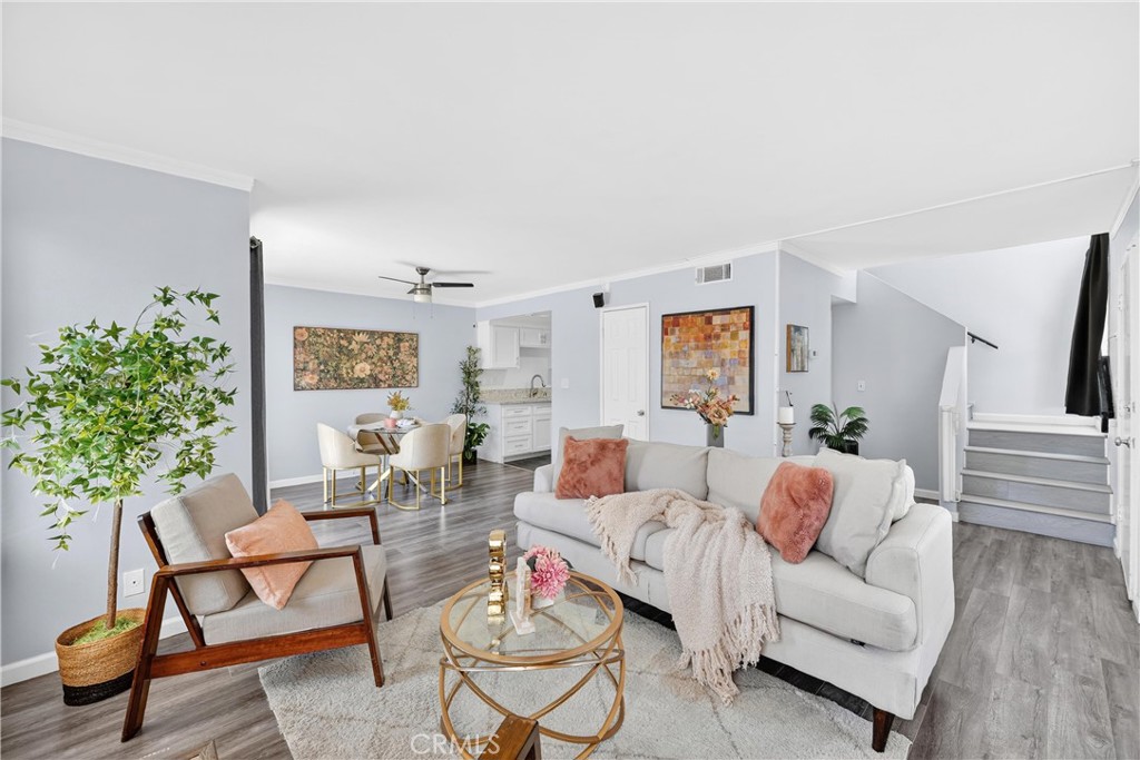 803 E Victoria 138