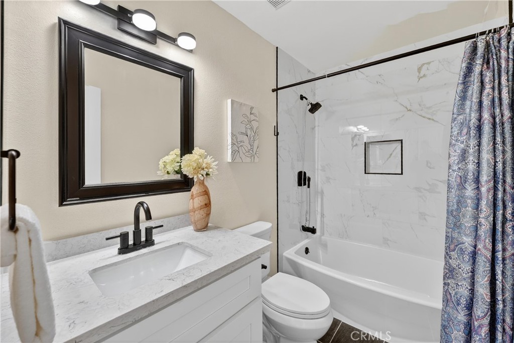 803 E Victoria 138
