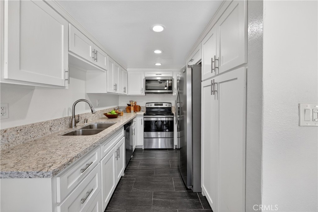 803 E Victoria 138