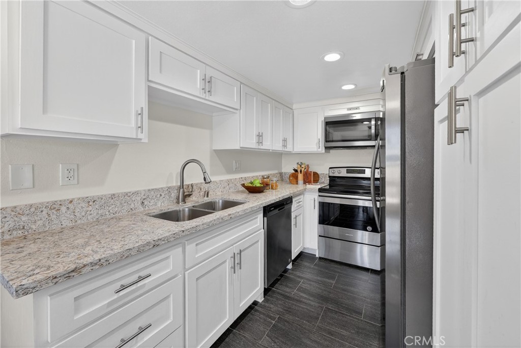 803 E Victoria 138