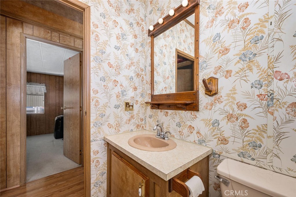6248 GOLDEN SANDS Drive E 215