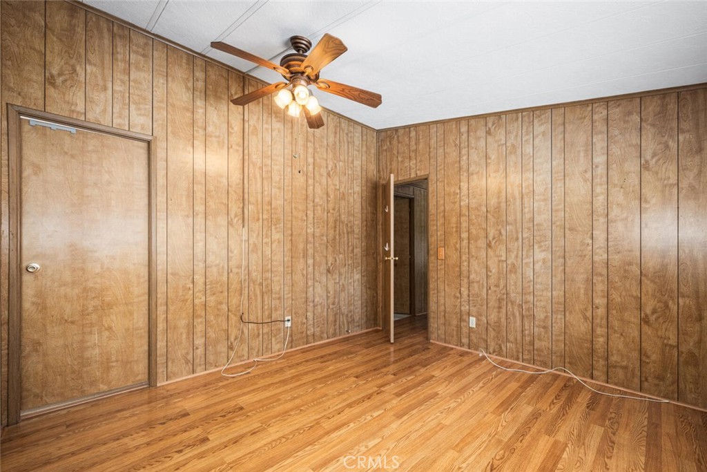 6248 GOLDEN SANDS Drive E 215