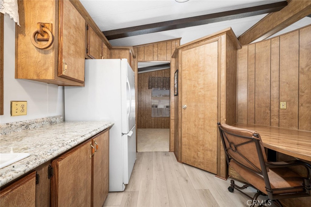 6248 GOLDEN SANDS Drive E 215