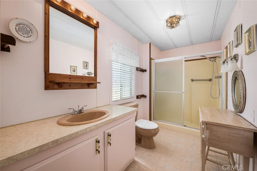 6248 GOLDEN SANDS Drive E 215