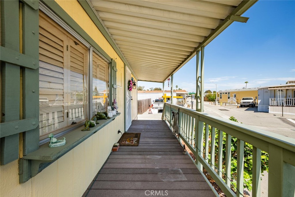 6248 GOLDEN SANDS Drive E 215