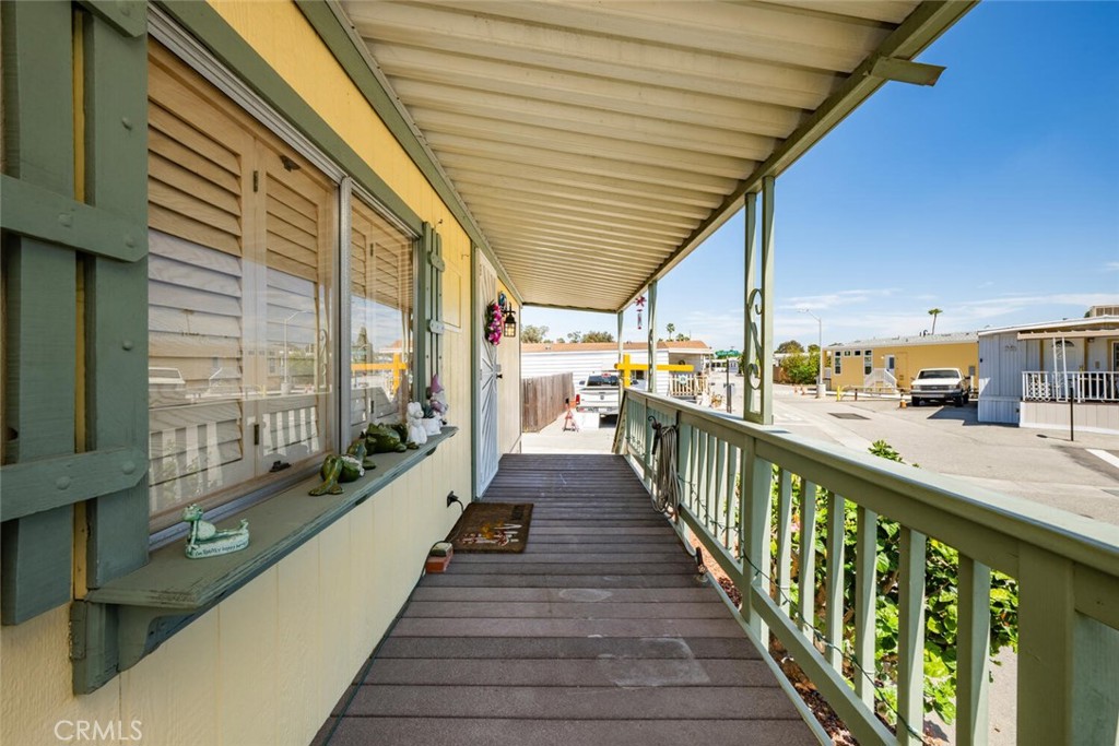 6248 GOLDEN SANDS Drive E 215