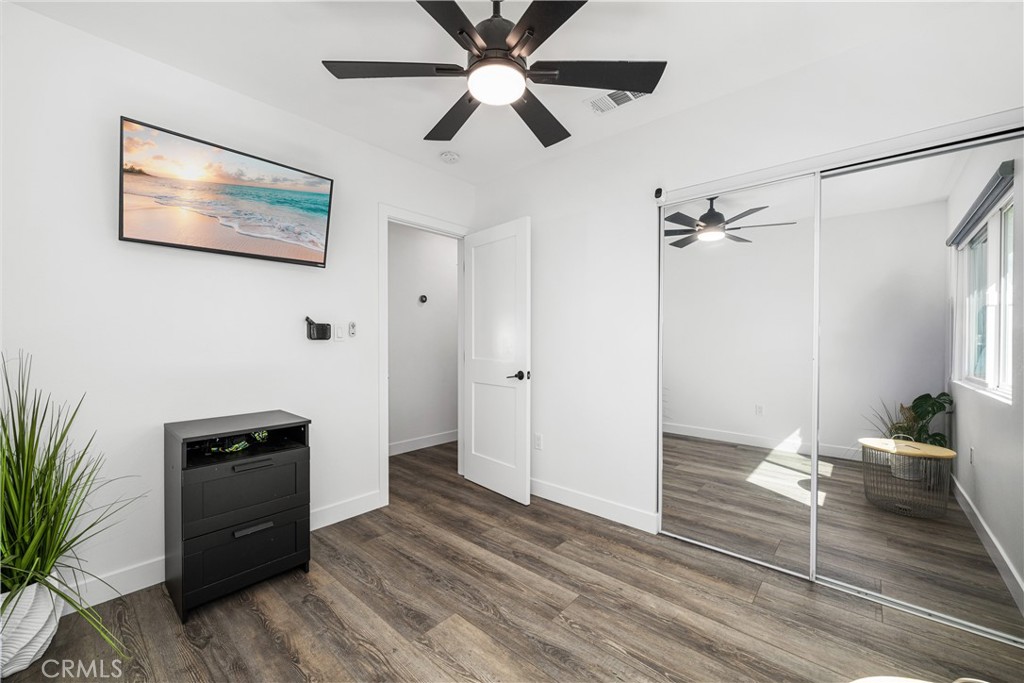 3246 N Marwick
