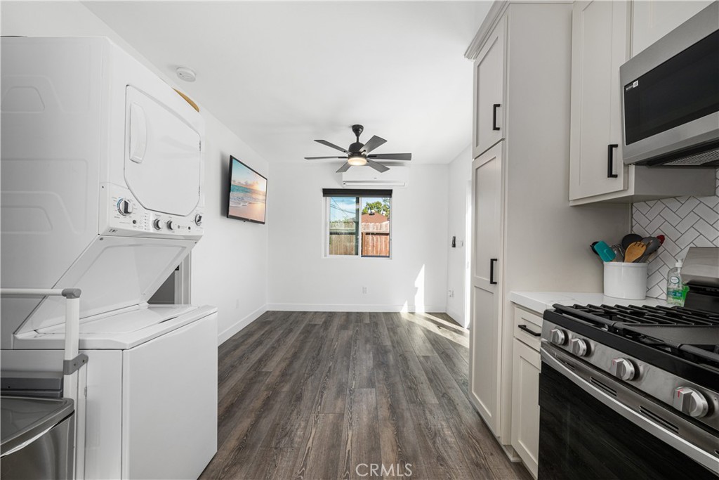3246 N Marwick