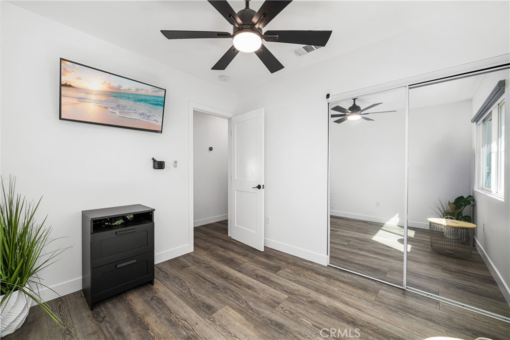 3246 N Marwick