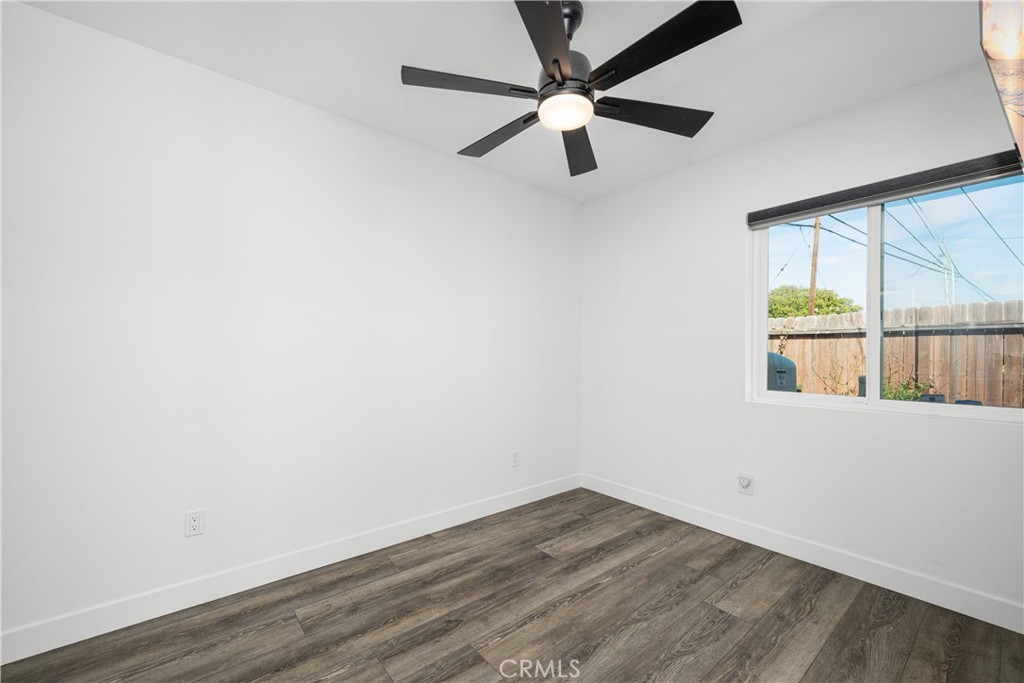 3246 N Marwick