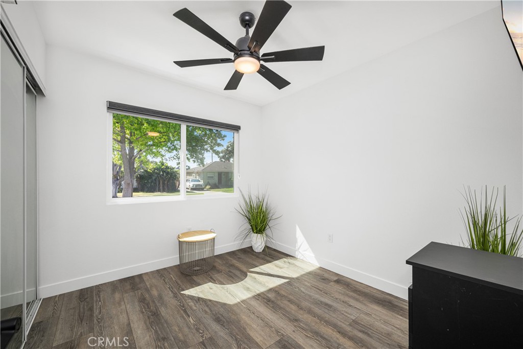 3246 N Marwick