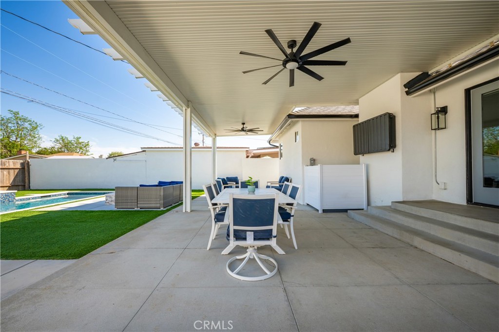 3246 N Marwick