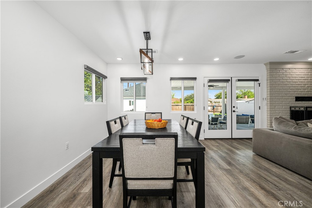 3246 N Marwick