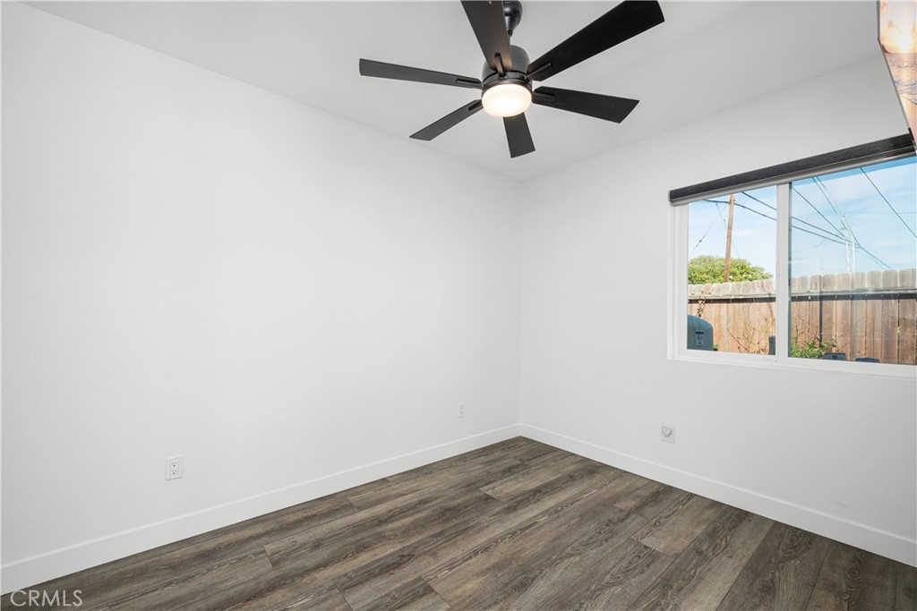 3246 N Marwick