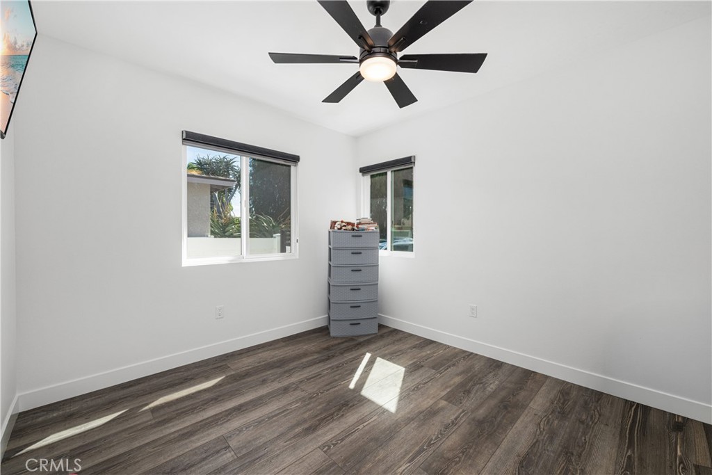 3246 N Marwick