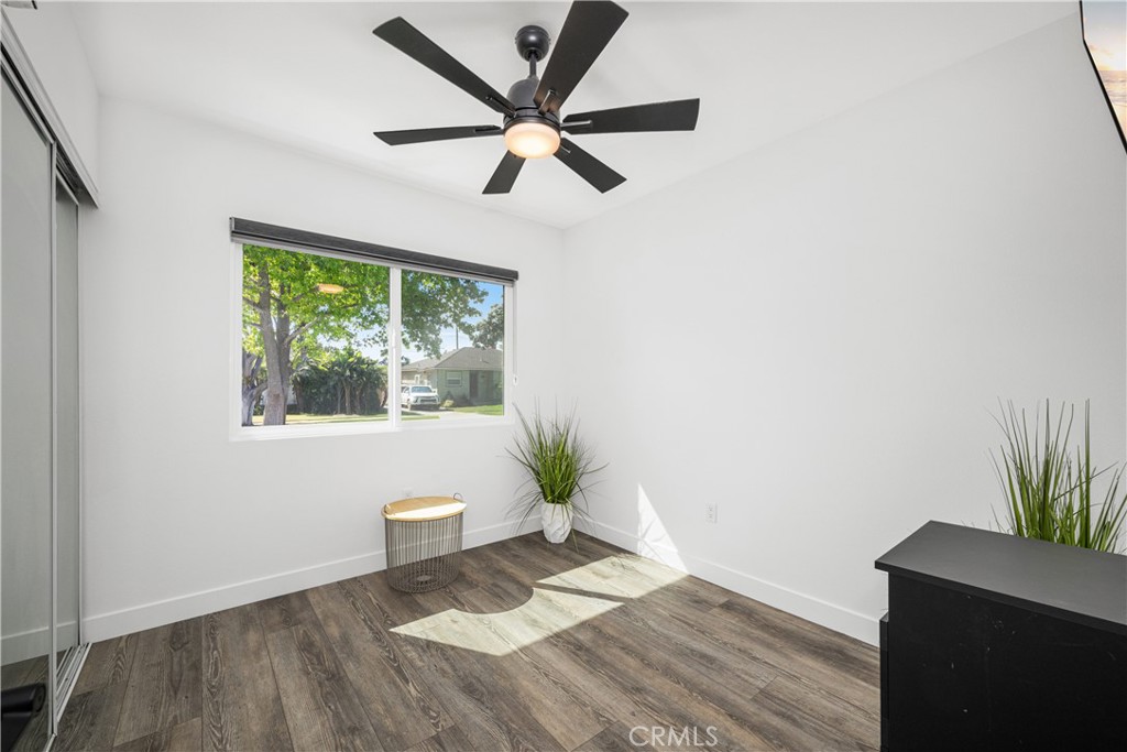 3246 N Marwick