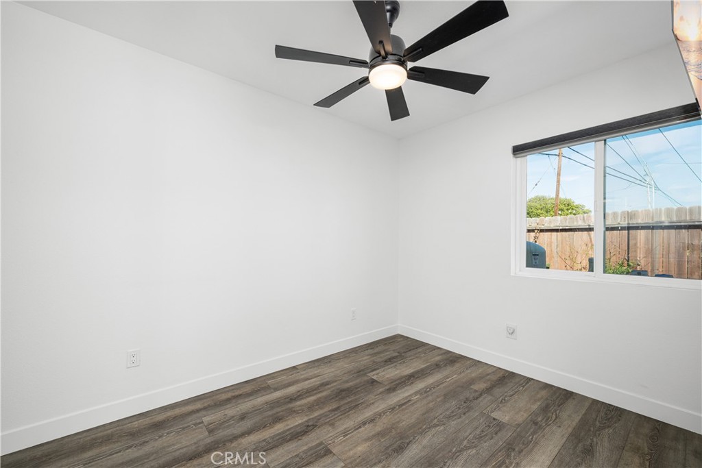 3246 N Marwick