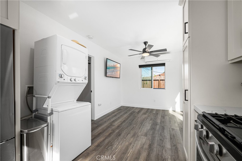 3246 N Marwick