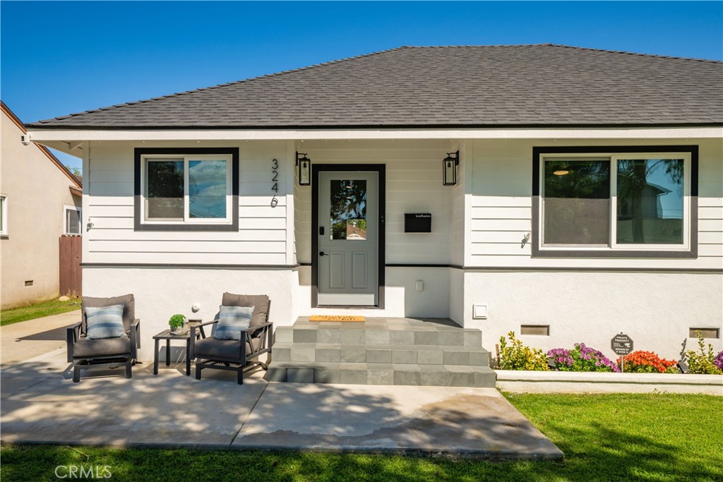 3246 N Marwick