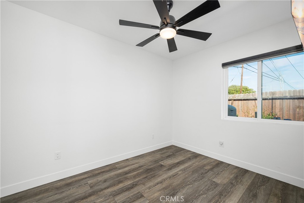 3246 N Marwick