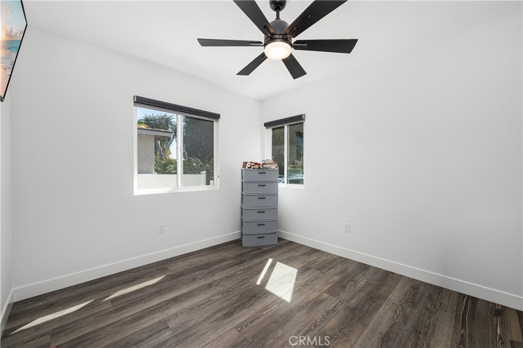 3246 N Marwick