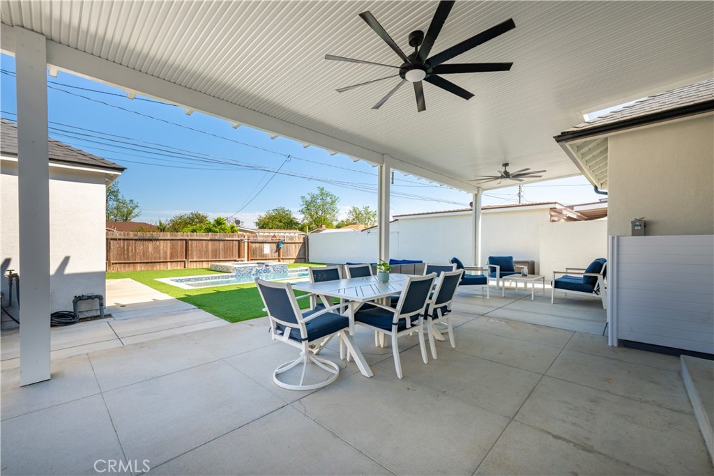 3246 N Marwick