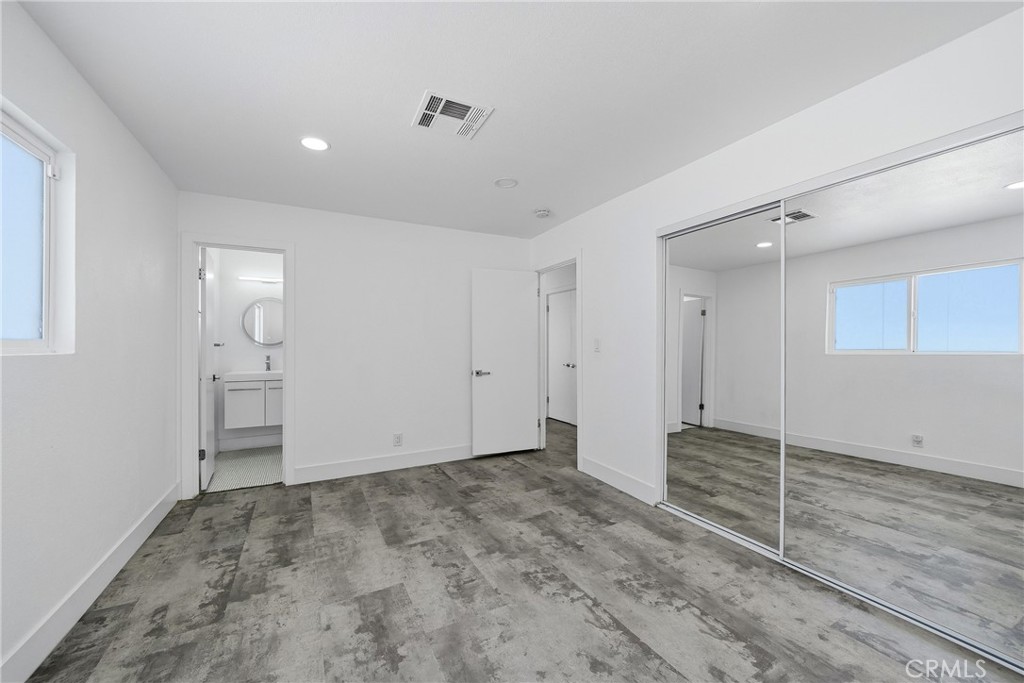 431 W Avenida Cerca