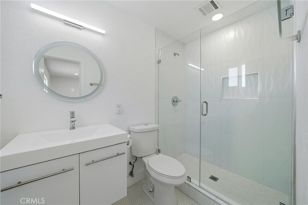 431 W Avenida Cerca