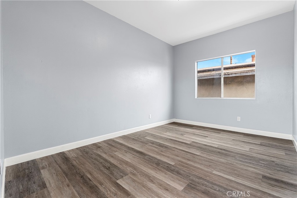 10406 Avalon Boulevard