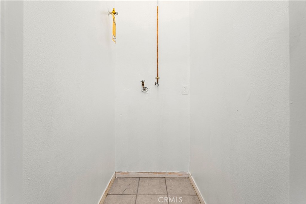 10406 Avalon Boulevard