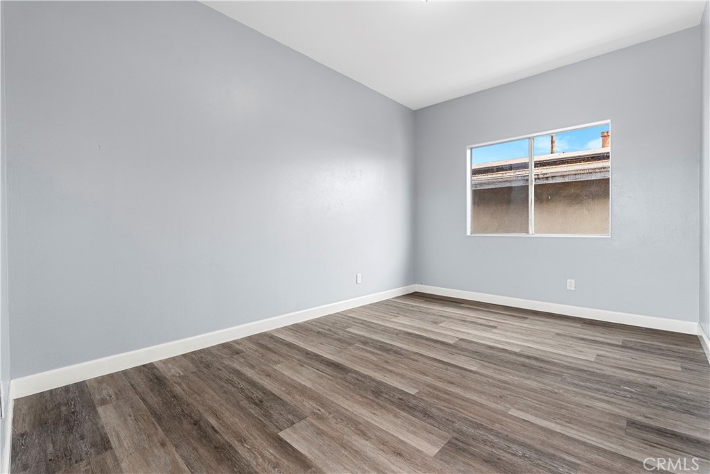 10406 Avalon Boulevard