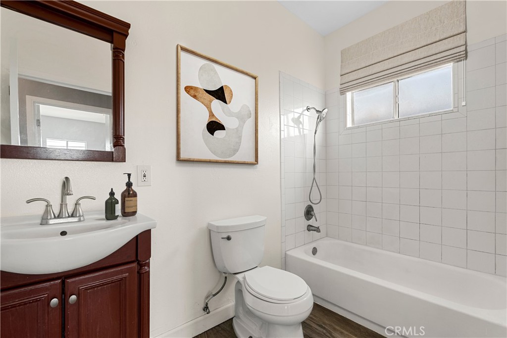 10406 Avalon Boulevard