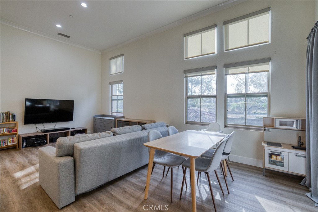 52 Coralwood