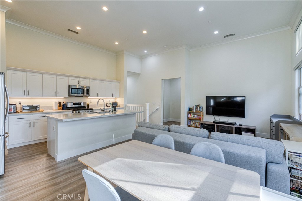 52 Coralwood